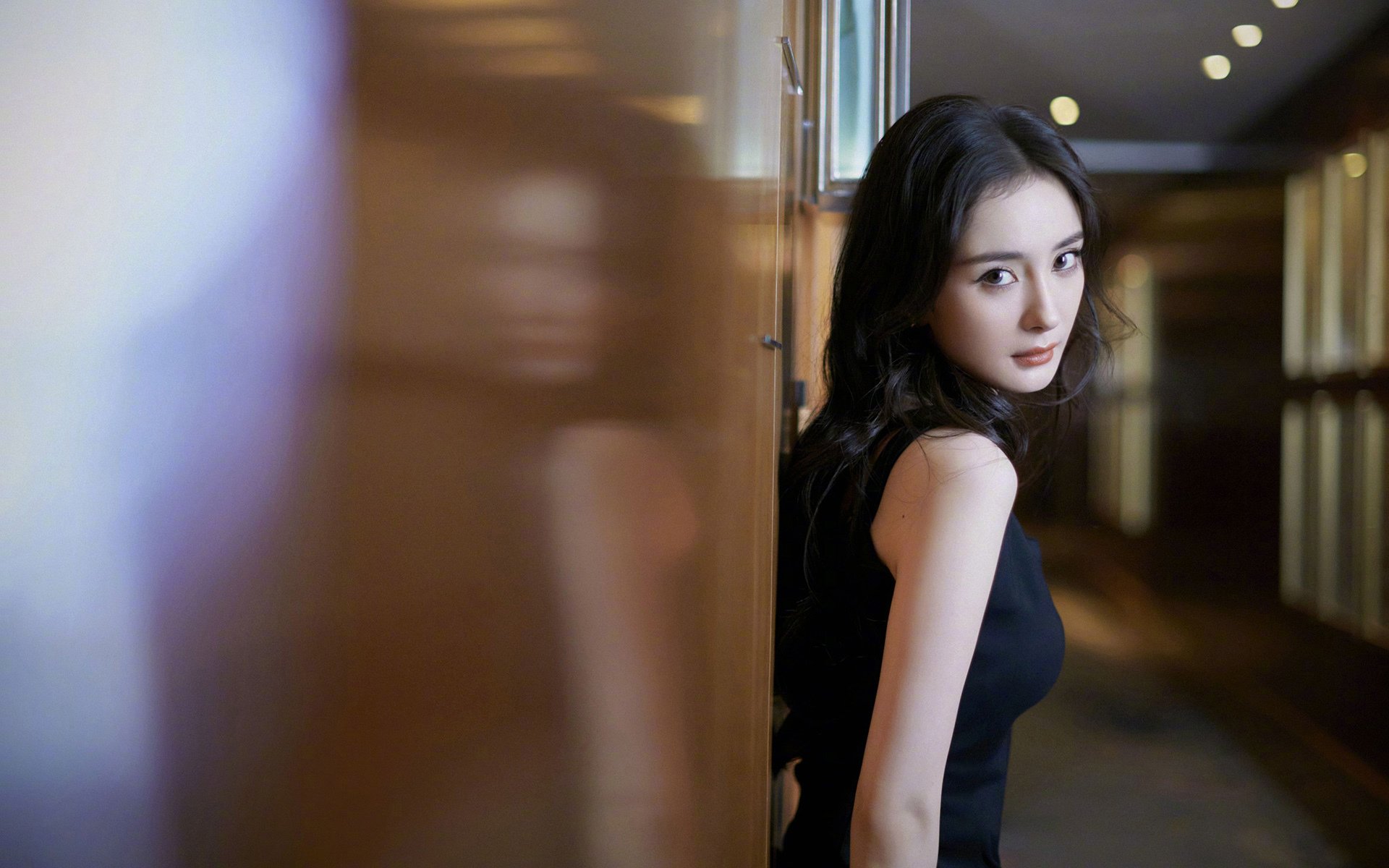 深圳队惊天碾压篮网，东契奇跨界成关键先生，篮球界震撼一幕！