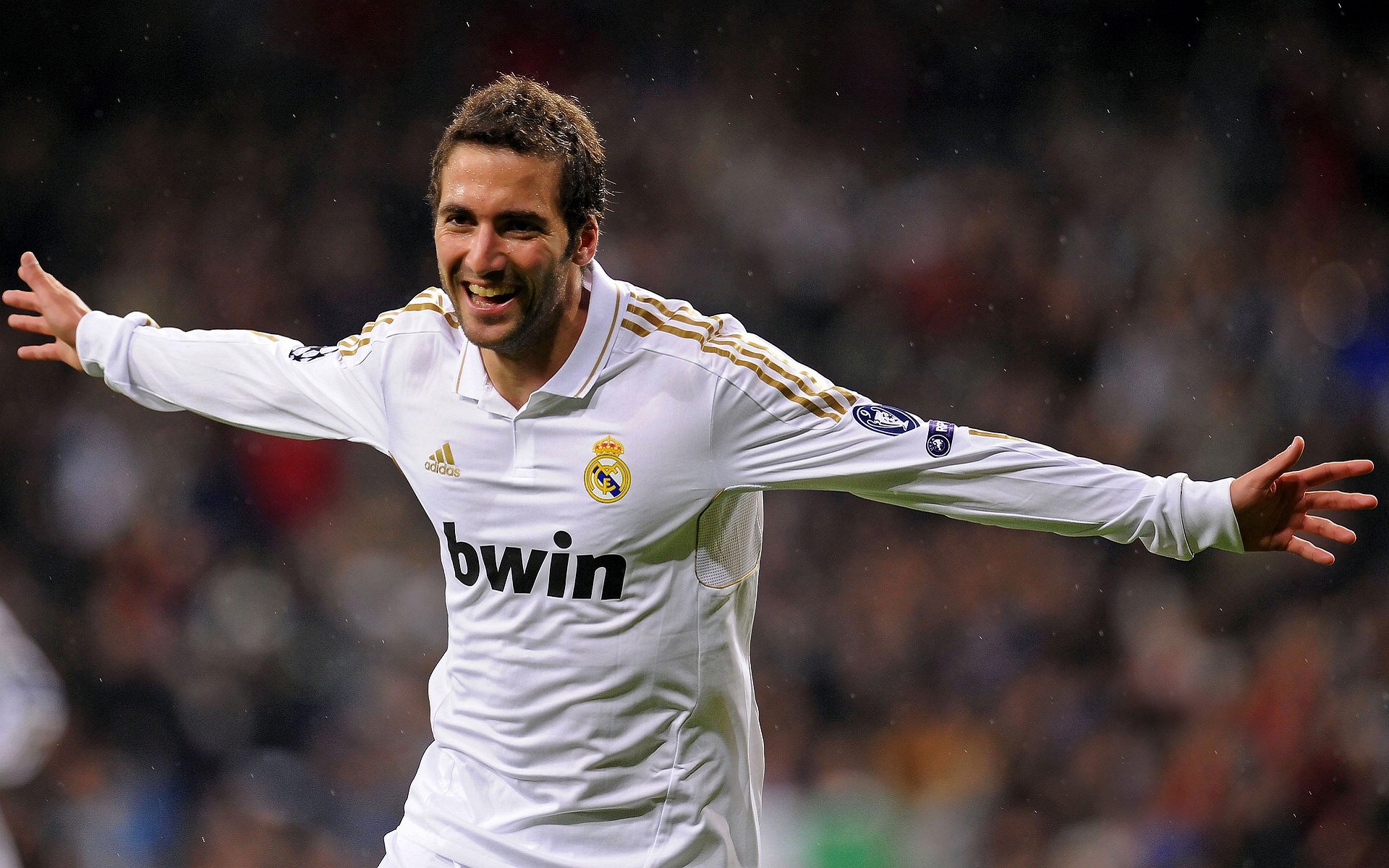 冷门之王！哥斯达黎加雨夜点醒墨西哥巨人，阿圭罗诠释何为关键先生！